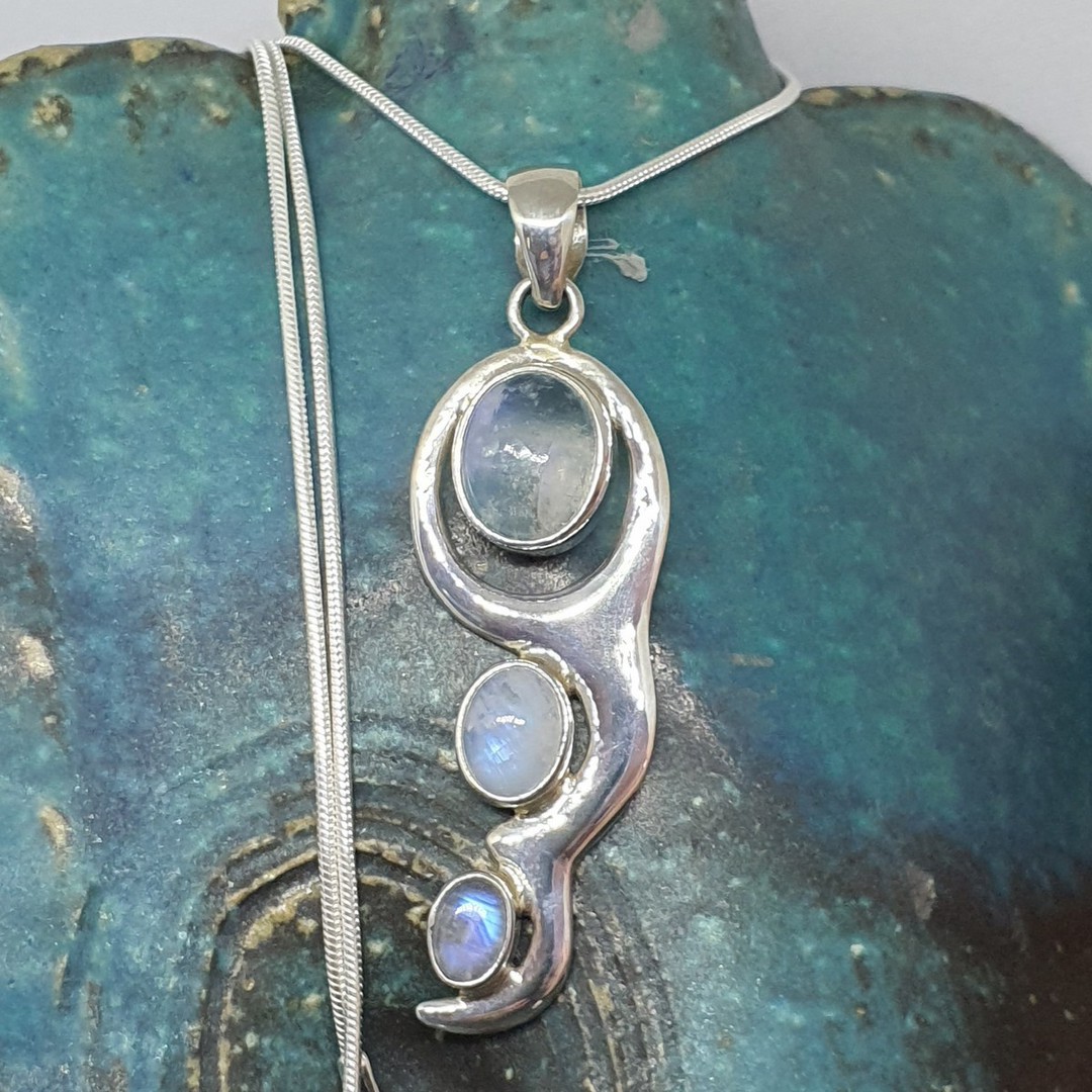 Romantic three stone moonstone gemstone pendant necklace image 1