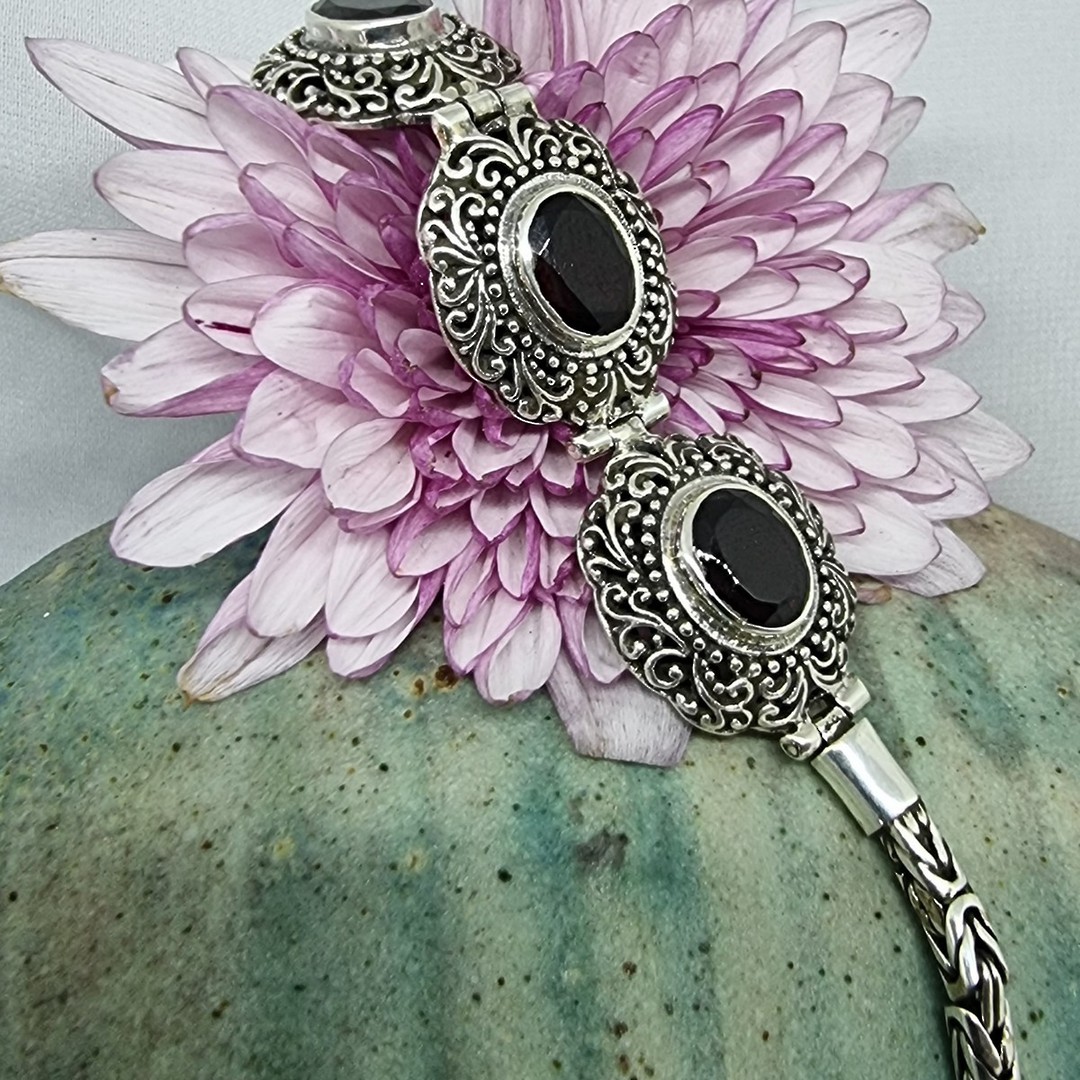 Heavy filigree sterling silver bracelet with garnet gemstones image 3
