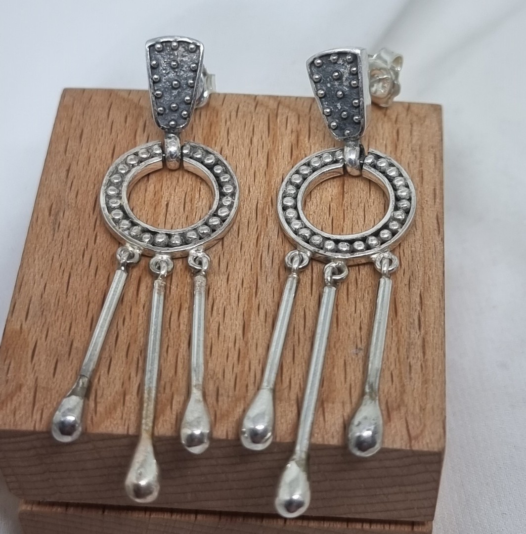 Sterling silver dangly earrings image 3