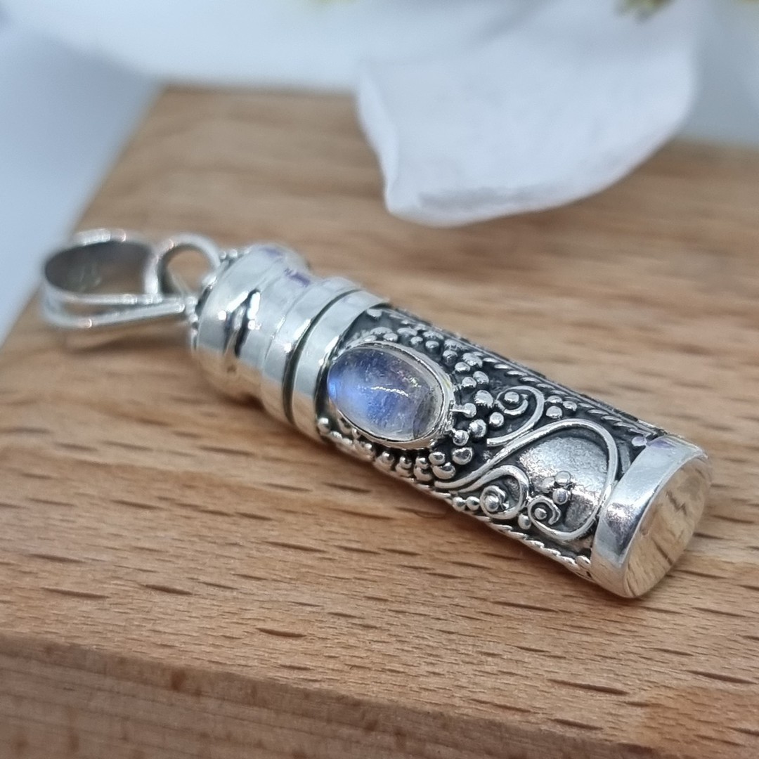 Silver filigree silver prayer box pendant with moonstone image 4