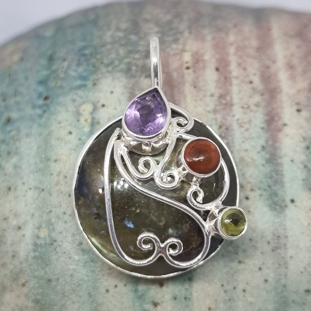Sterling silver labradorite pendant with gemstones image 0