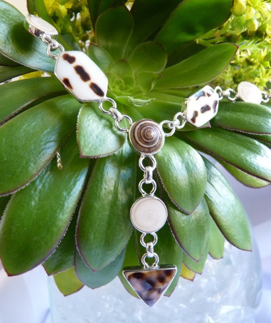 Natural shell necklace - sterling silver image 0
