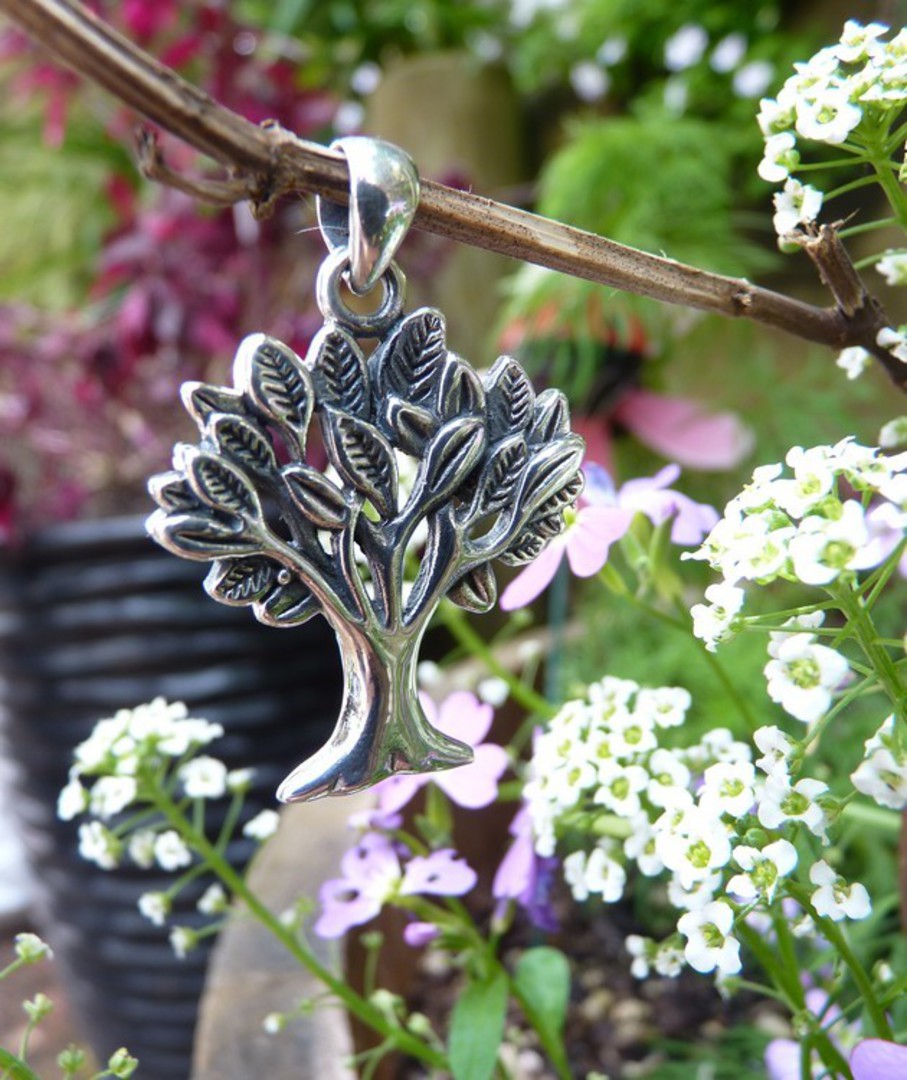 Solid sterling silver tree of life pendant image 2