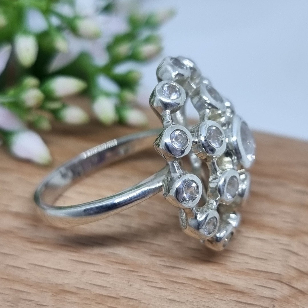 Stunning rose quartz silver flower ring - Size O image 3