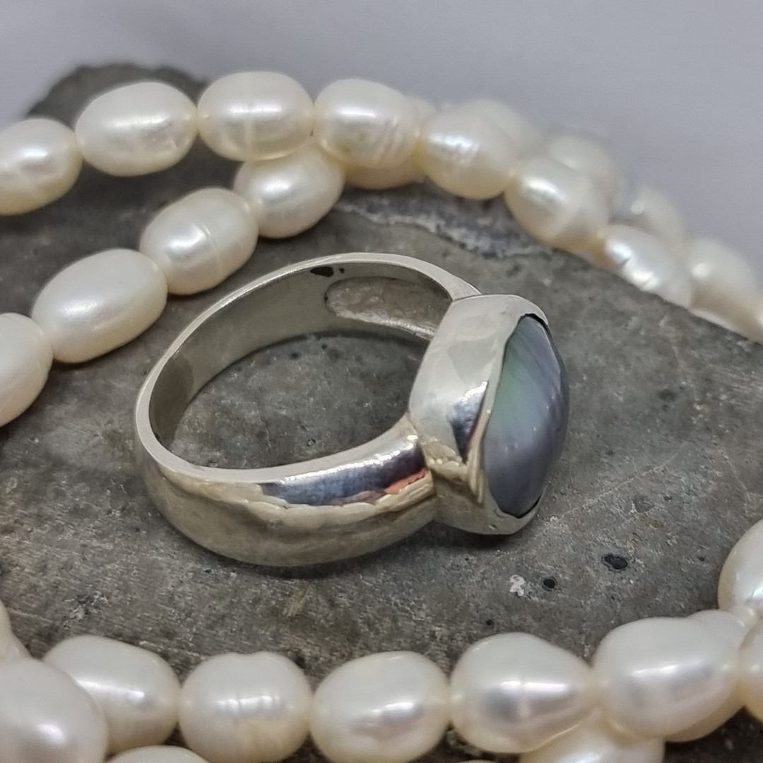 Chunky silver pearl ring, made in NZ image 5