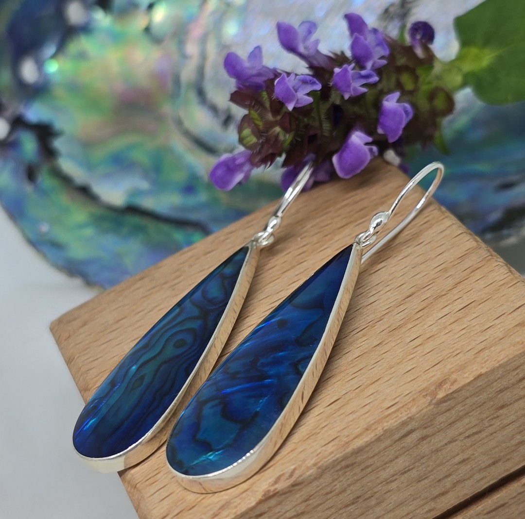 Sterling silver dyed blue NZ paua earrings image 2