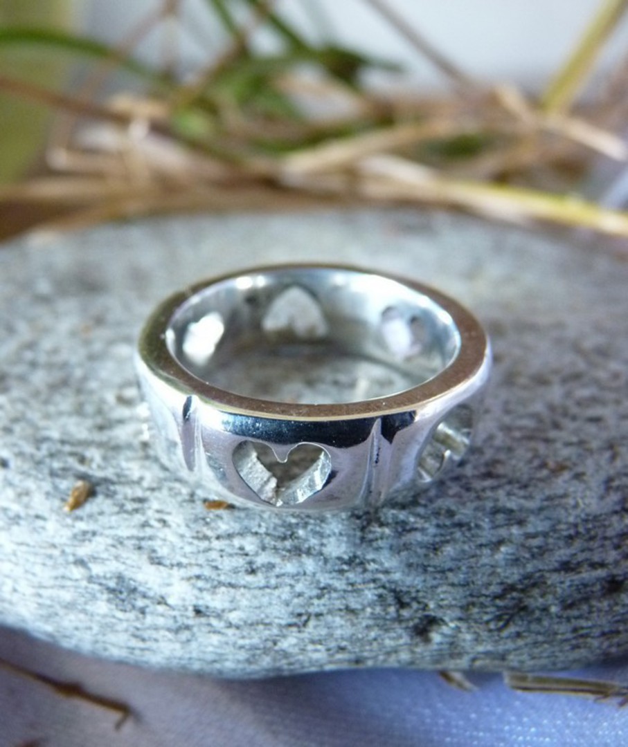 Sterling silver heart ring band, made in NZ image 3