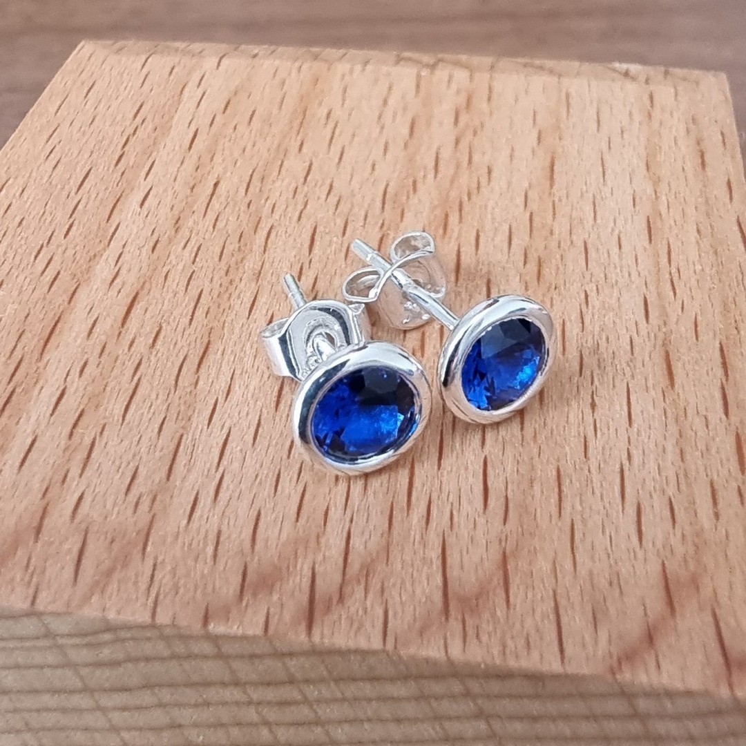 Deep blue silver stud earrings image 2