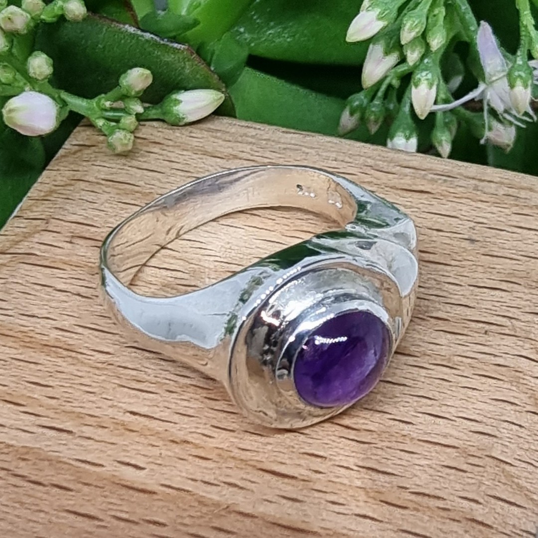 Sterling silver ring with natural amethyst - Size Q image 4