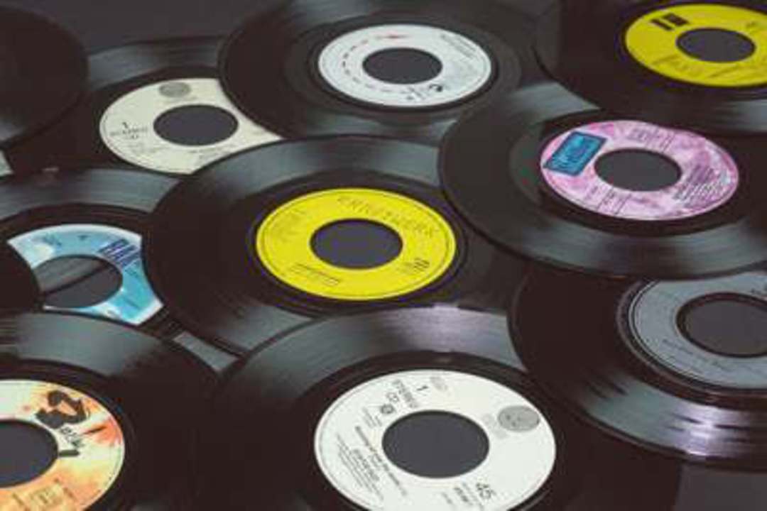 Vinyl records to digital image 0
