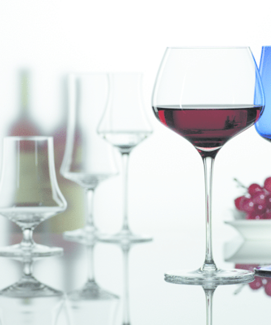 Willsberger Anniversary Burgundy Glass image 2
