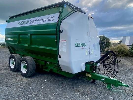 2016 KEENAN MechFiber 380 Mixer Wagon (USED)