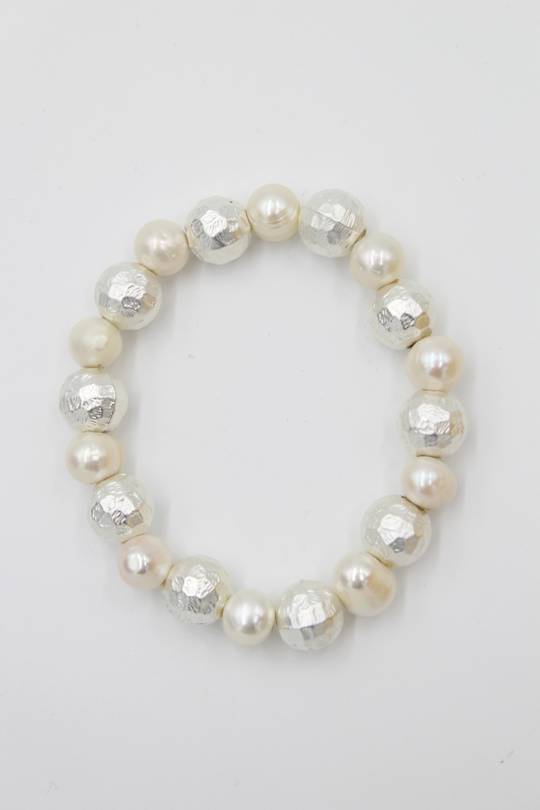 Pearly Silver Bracelet