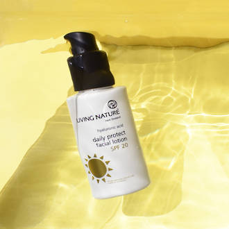 Living Nature | Daily Protect Facial lotion SPF20