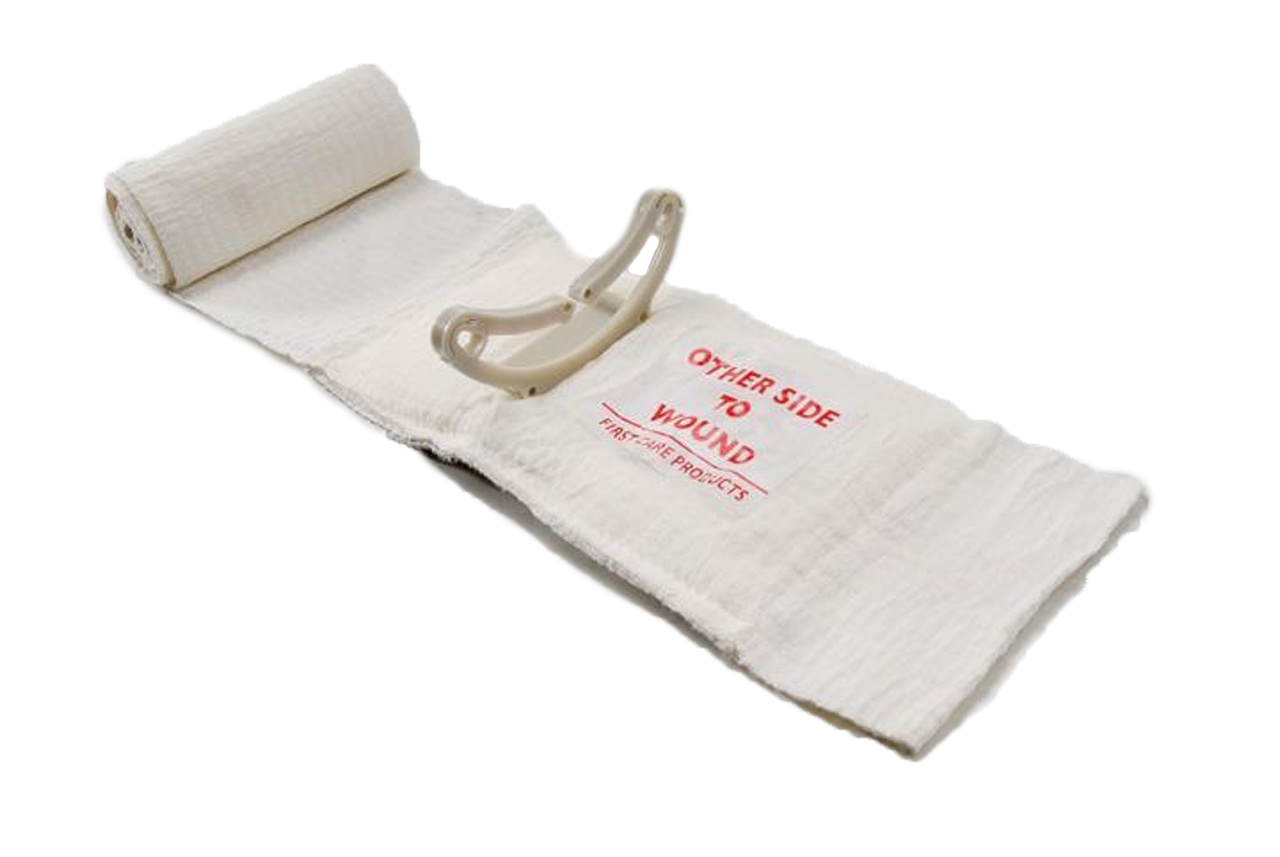 https://images.zeald.com/site/capesmedicalsuppliesnz/images/items/military-white-emergency-bandage.jpg