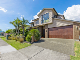 100a Fisher Parade, Sunnyhills, Farm Cove, Clare Nicholson Ray White Howick