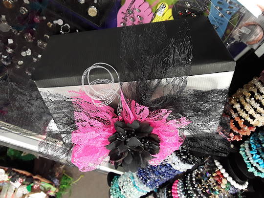 Black/Silver Themed Free Gift Wrapping