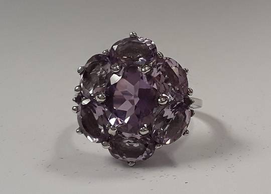 Amethyst Oval Flower Ring
