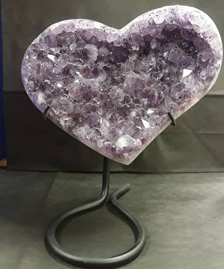 Amethyst Druzy Heart on Stand (ADH99)