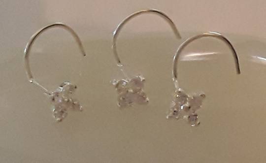 Sterling Silver Jewelled Flower Nose Screw (claw set)