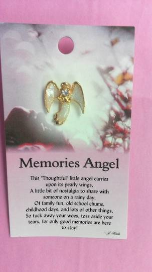 Memories Angel Pin