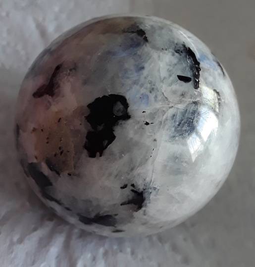 Moonstone Crystal Ball R42 image 0