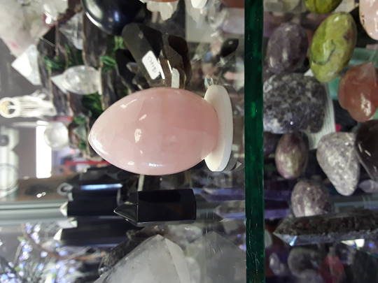Rose Quartz Egg 4.8cms image 0