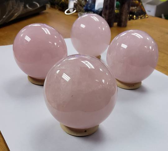 Rose Quartz Crystal Ball (M5t) image 0