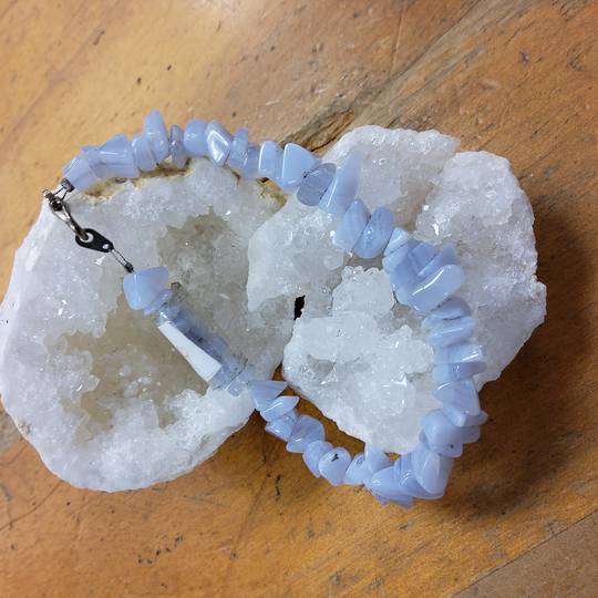 Blue Lace Chip Bracelet (on Wire) image 0