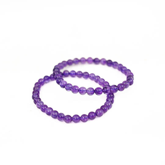 Amethyst round bead bracelet.