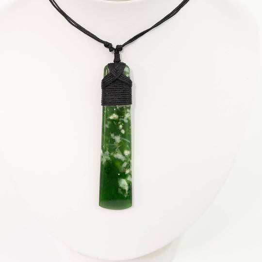 NZ Nephrite Jade Pendant image 0