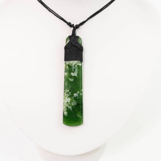 NZ Nephrite Jade Pendant image 1