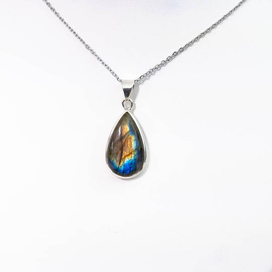 Labradorite Silver Pendant image 0