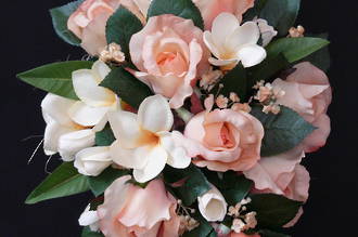 Peach Rose & Tropical Frangipani Trailing Bouquet