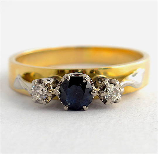 18ct yellow & white gold sapphire and diamond 3 stone ring