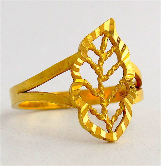 20ct yellow gold leaf ring