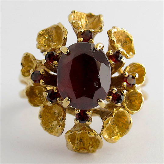 9ct yellow gold unique garnet cluster ring
