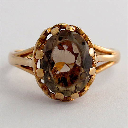 9ct yellow gold vintage smokey quartz ring