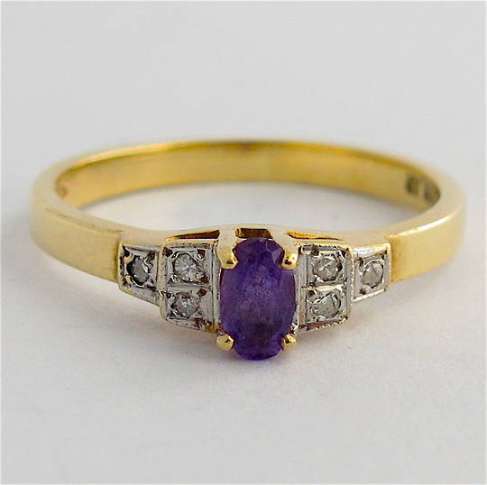 9ct yellow & white gold amethyst and diamond ring
