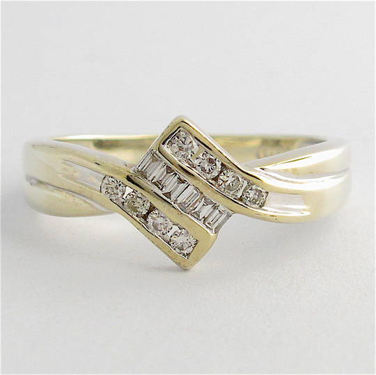 9ct white gold multi-diamond dress ring