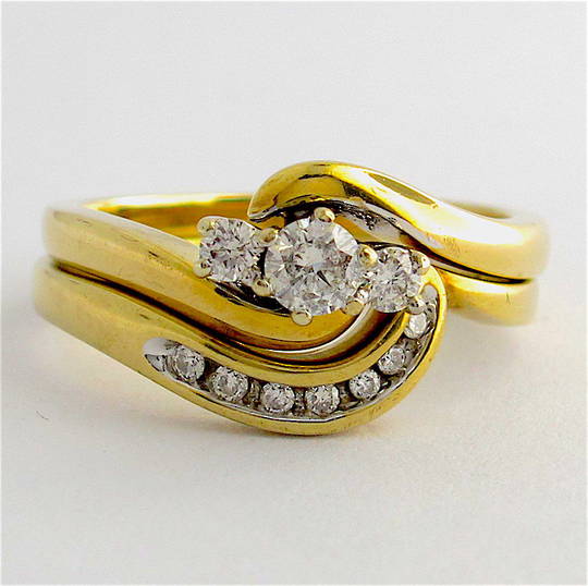 9ct yellow gold set of diamond rings