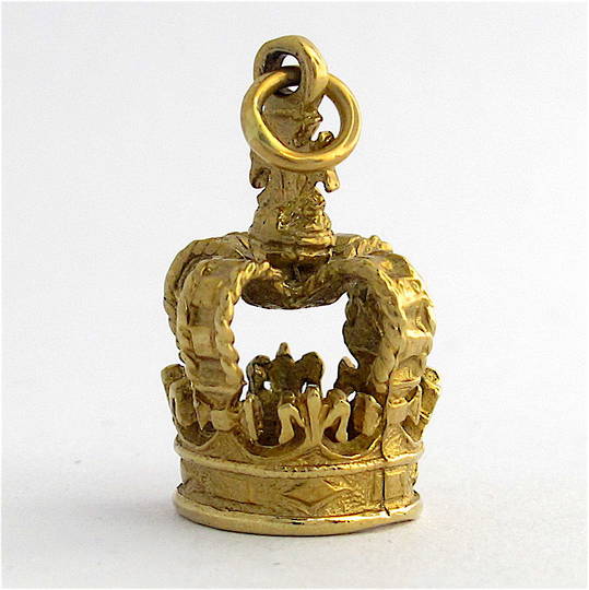 9ct yellow gold crown charm