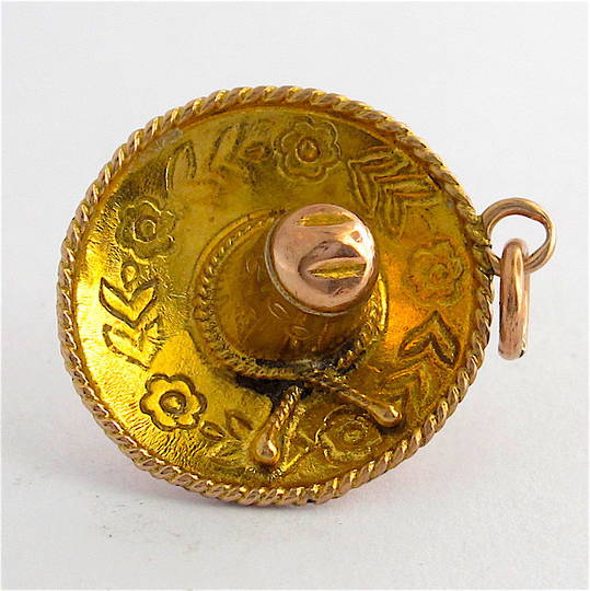 14ct yellow gold Mexican hat charm