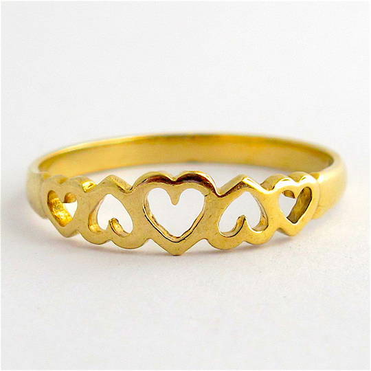 9ct yellow gold heart motif dress ring
