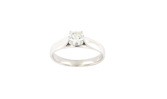 18ct white gold and diamond solitaire ring