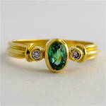 18ct yellow gold green tourmaline and diamond ring