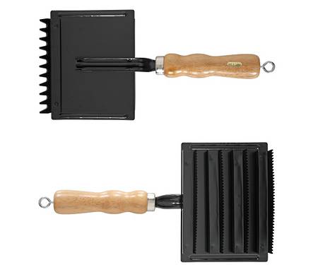 Blue Tag Metal Curry Comb