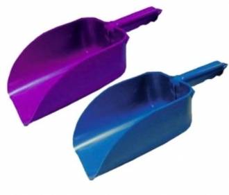 Roma Plastic Feed Scoop