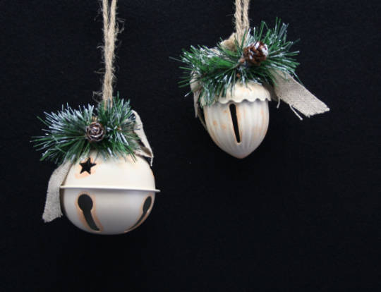 Tin White Jingel Bell with Fir 7cm