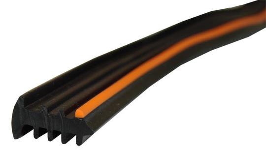 PVC WEDGE RUBBER ORANGE - 4mm (per m)